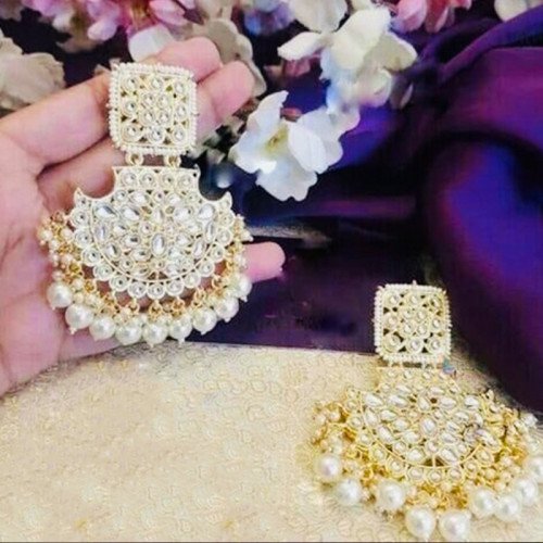 Graceful Earrings & Studs